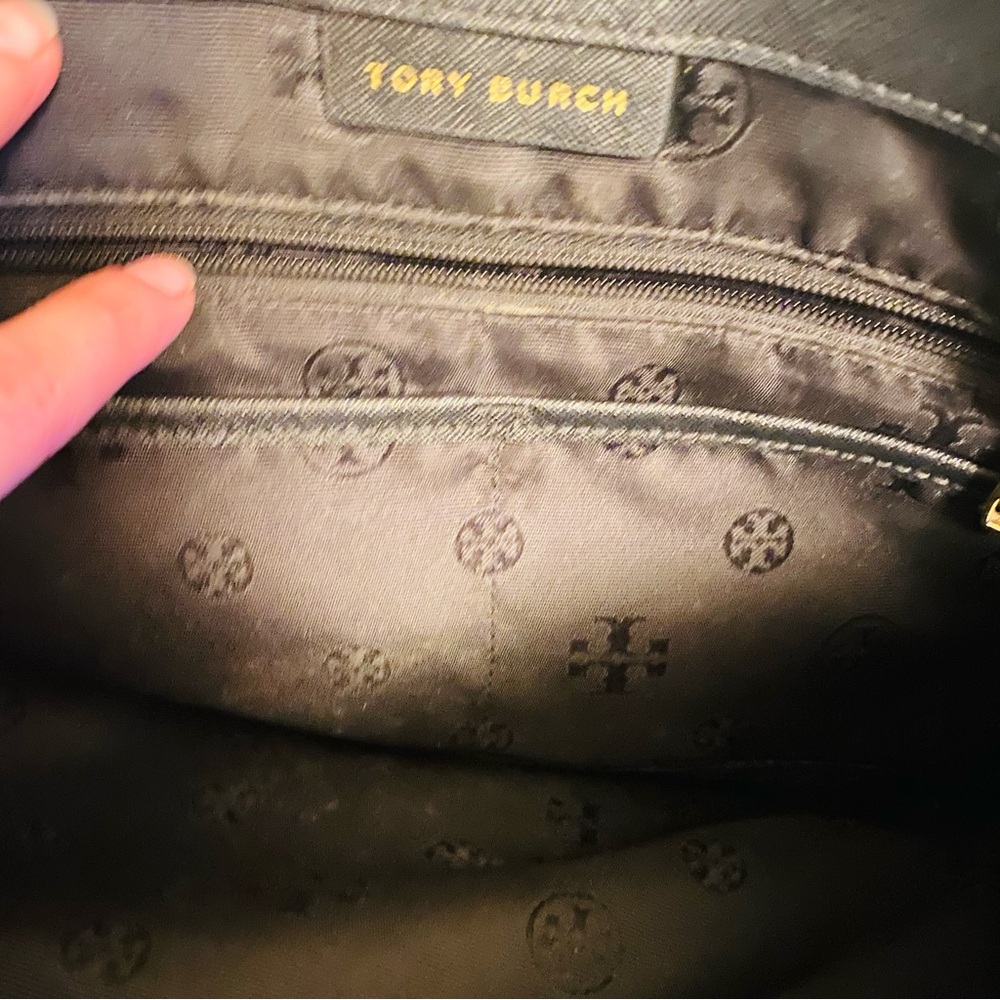 Tory Burch York Buckle Black Saffiano Leather Tote - Picture 11 of 12